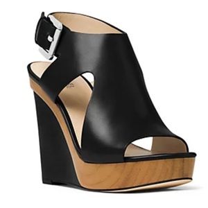 Michael Kora Josephine Wedge Black Leather - like new - size 10